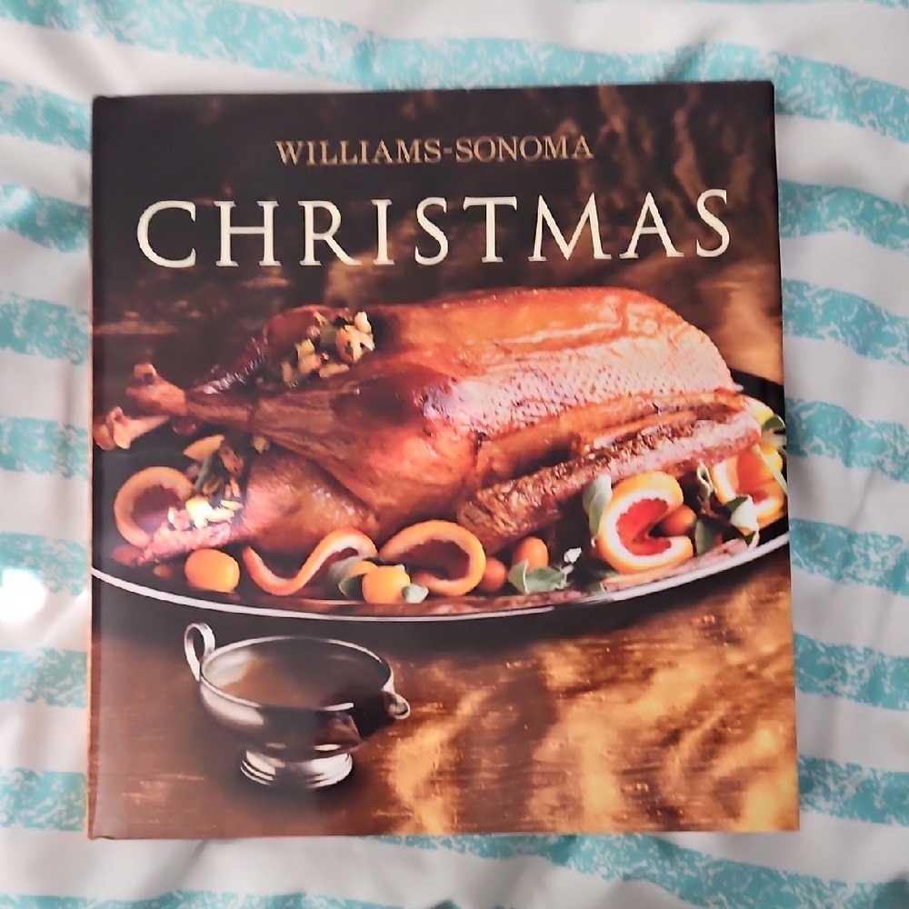 Williams Sonoma Christmas Recipes Book with Brown and Gold Cover